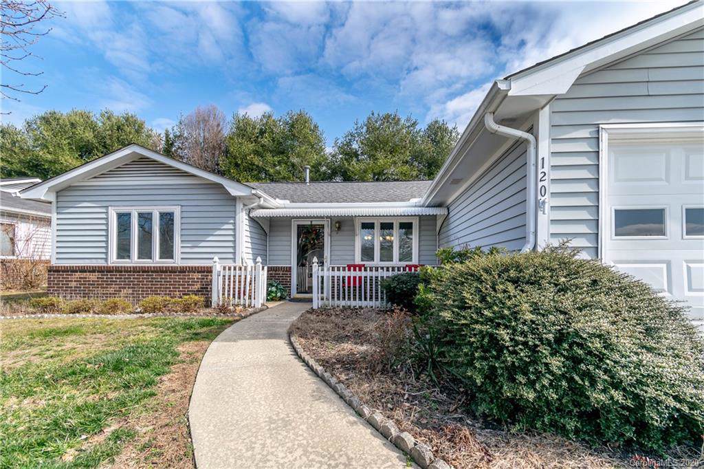 120 Derbyshire Drive - Photo 1