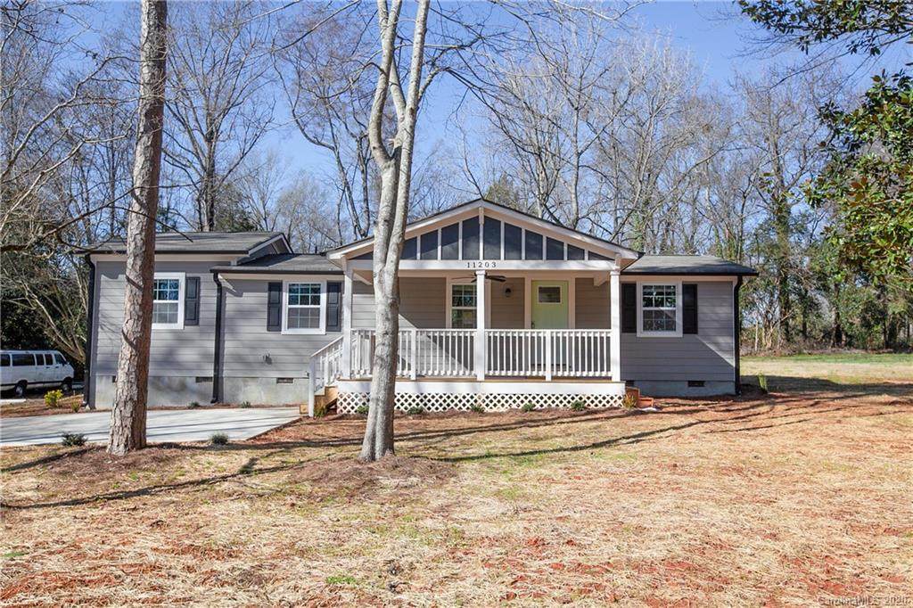 11203 Pine Grove Avenue - Photo 1