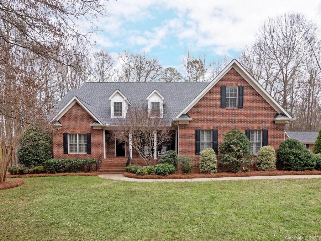 611 Pacer Lane - Photo 1