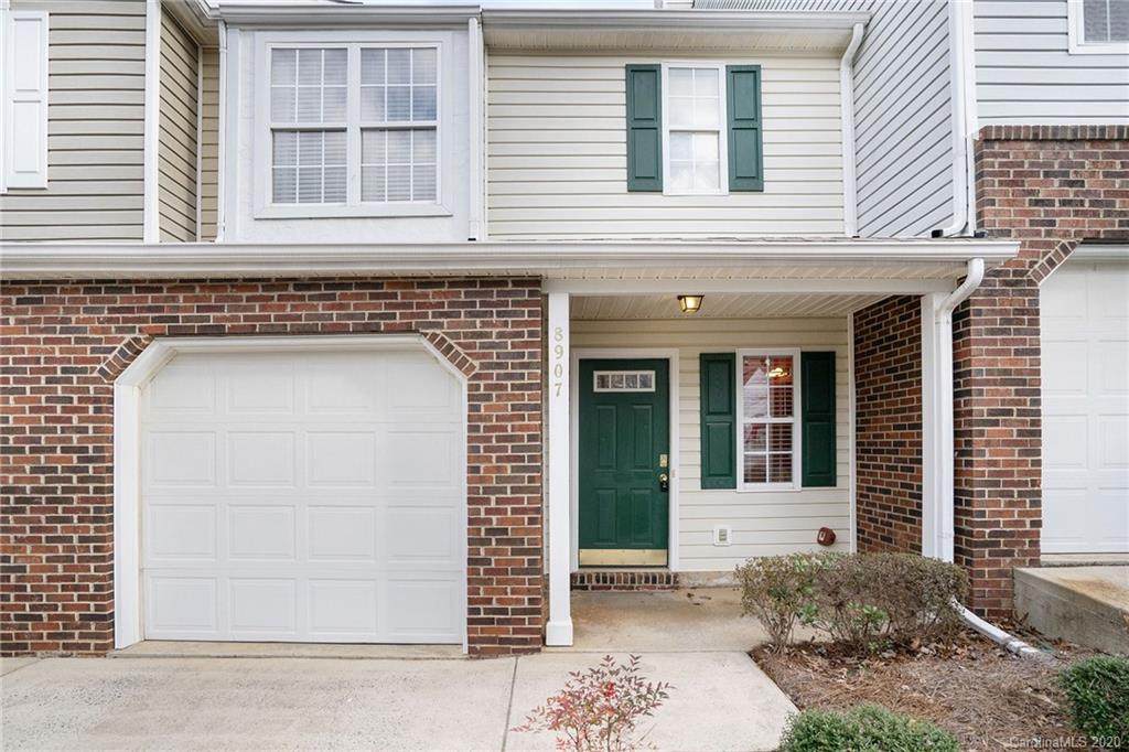 8907 Roseton Lane - Photo 1