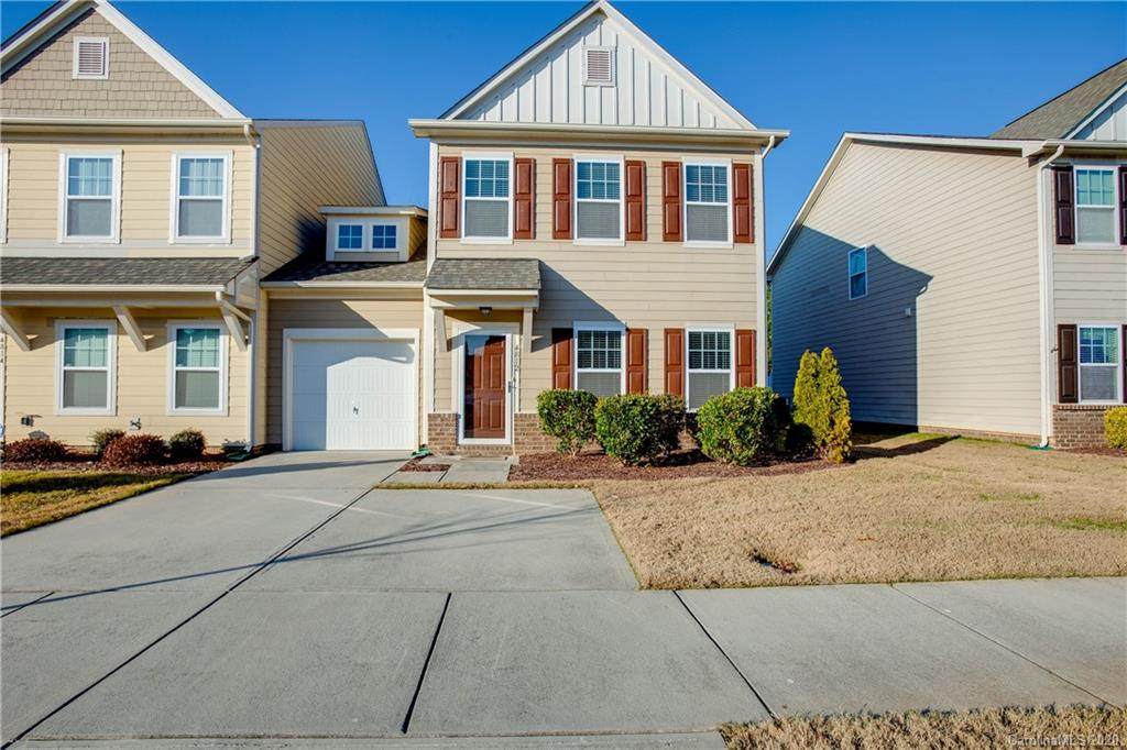 4812 Tradd Circle - Photo 1