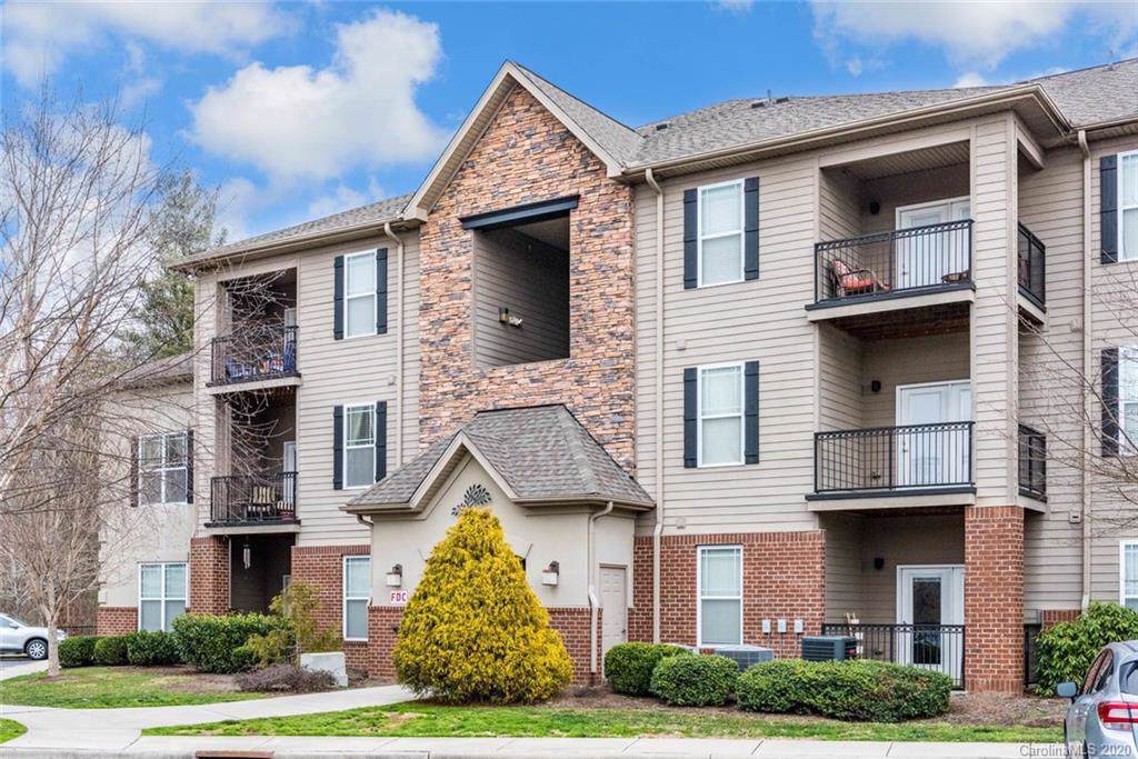 176 Brickton Village Circle - Photo 1