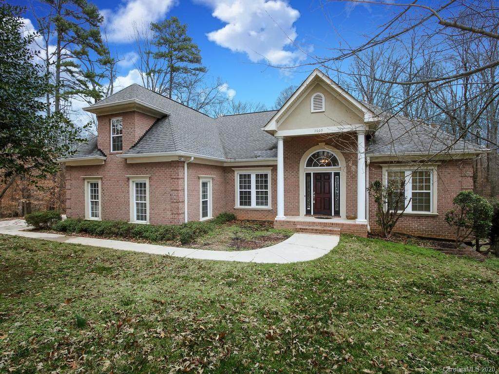3609 Robin Lane - Photo 1 3609 Robin Lane - Photo 1