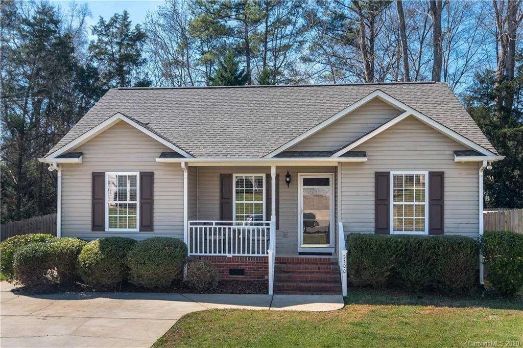 2300 Nuthatch Drive - Photo 1