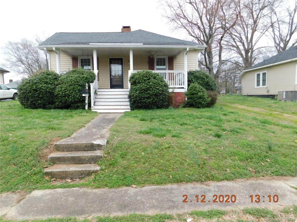 506 7th Street - Photo 1