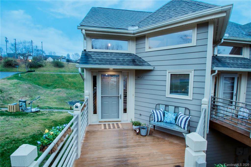 14001 Queens Harbor Road - Photo 1