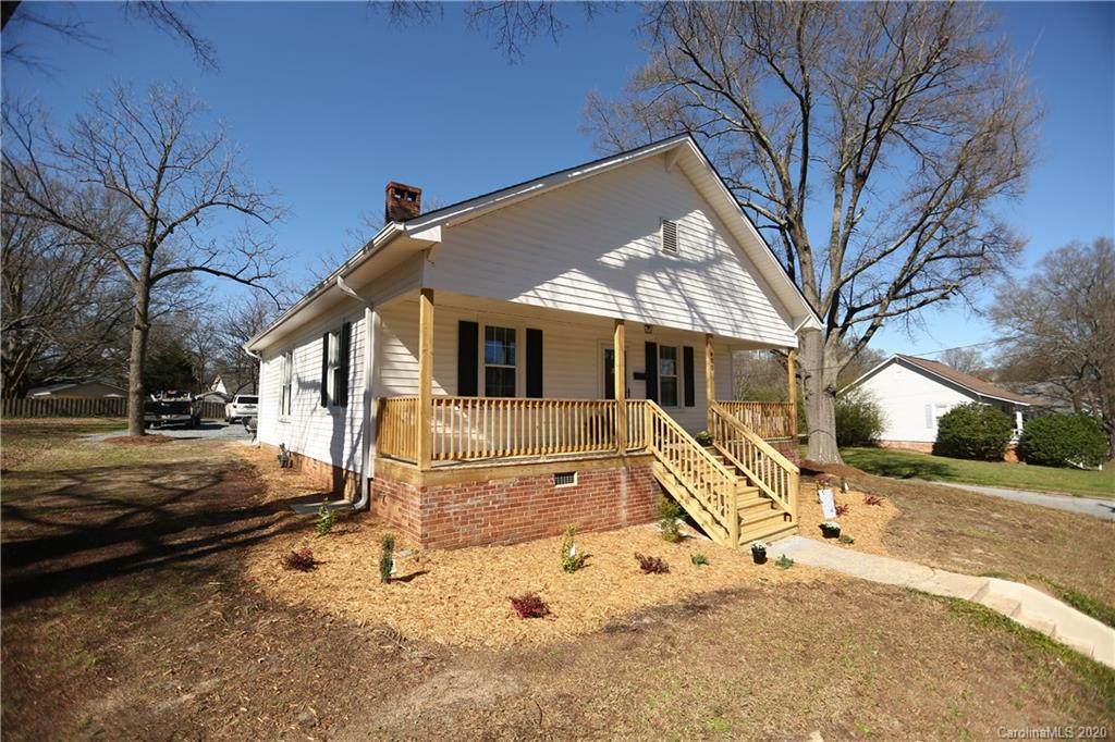 400 Rose Avenue - Photo 1