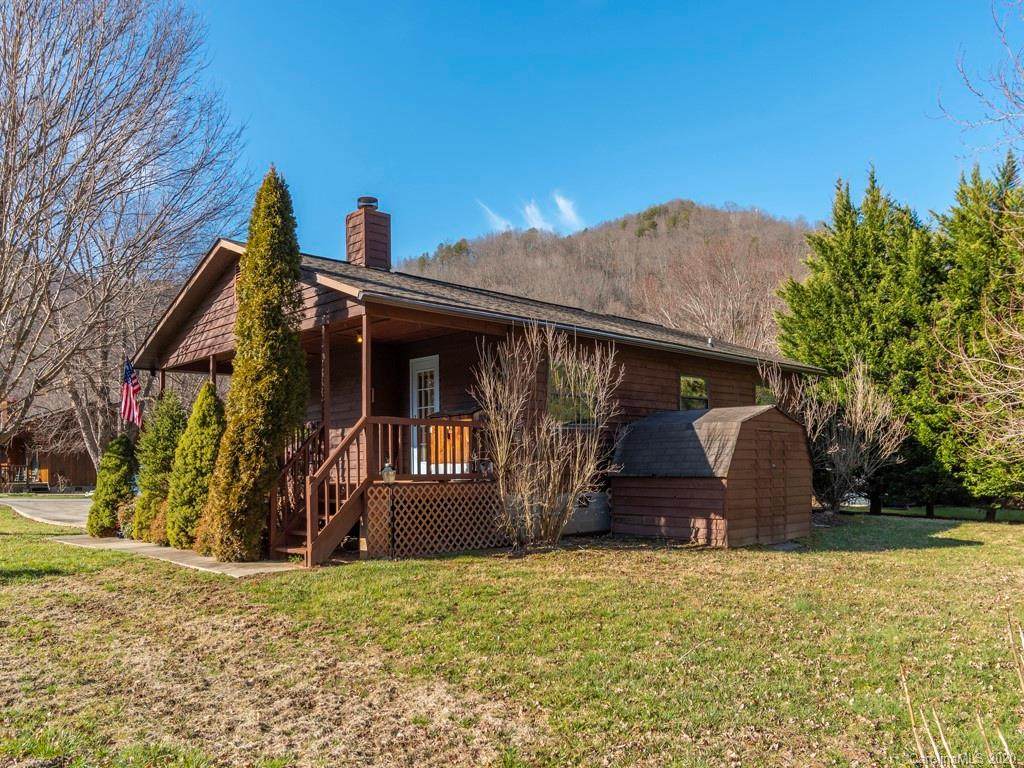 10 Clearwater Drive - Photo 1