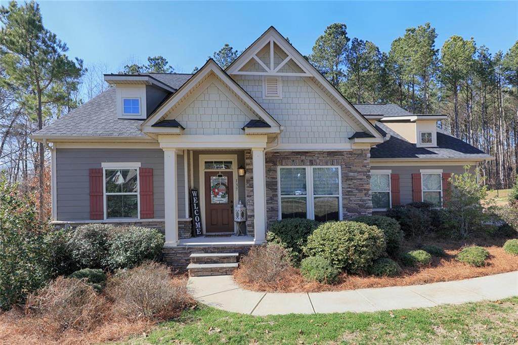 137 Chaska Loop - Photo 1