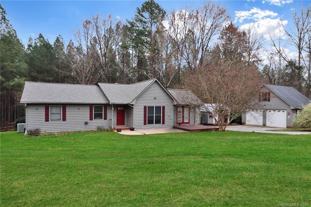 2767 Hillcrest Road - Photo 1
