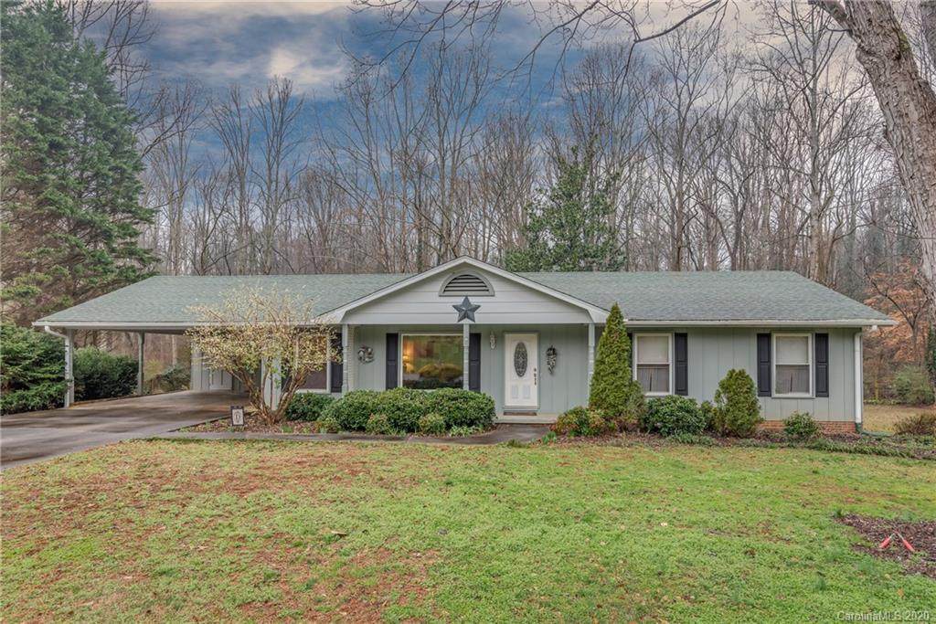 151 Azalea Drive - Photo 1