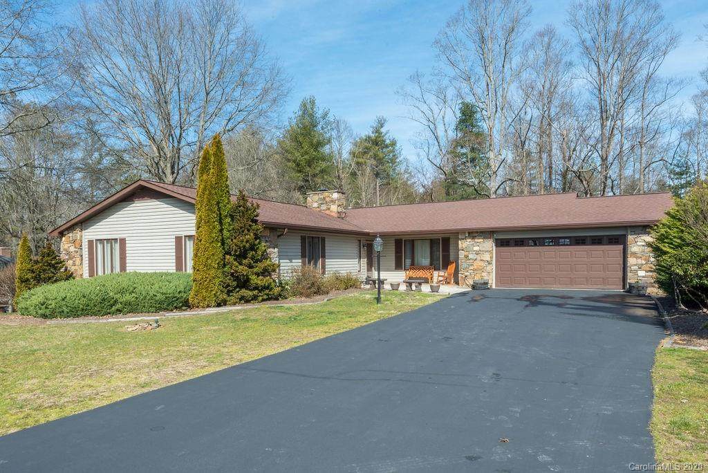 118 Larchmont Drive - Photo 1