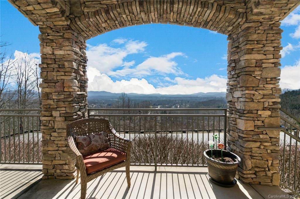 4 Chimney Crest Drive - Photo 1