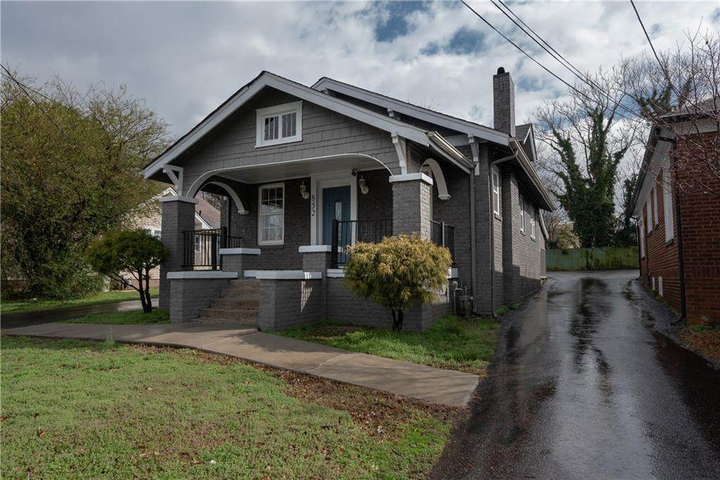 852 Highland Avenue - Photo 1