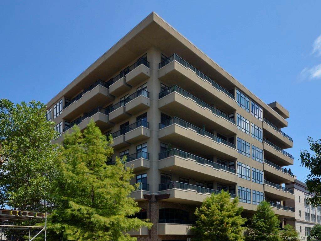 21 Battery Park Avenue - Photo 1