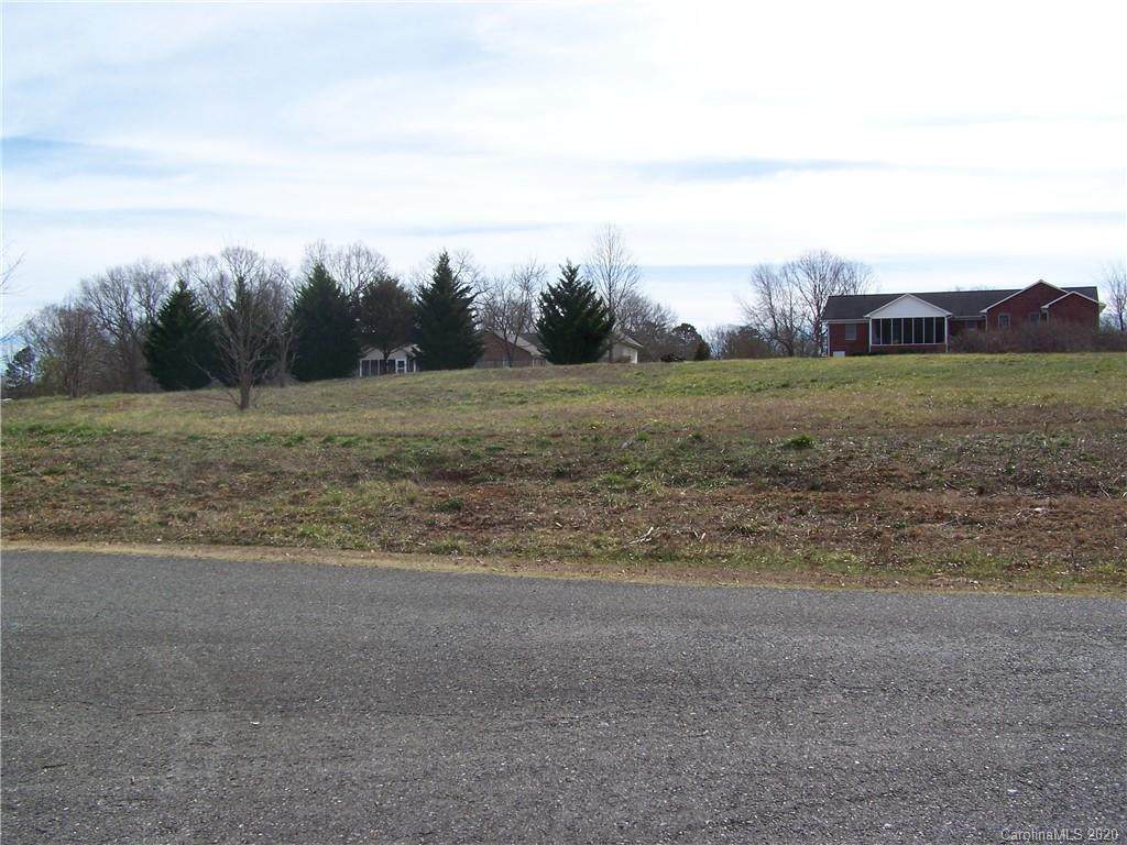 112 Shawnee Drive - Photo 1