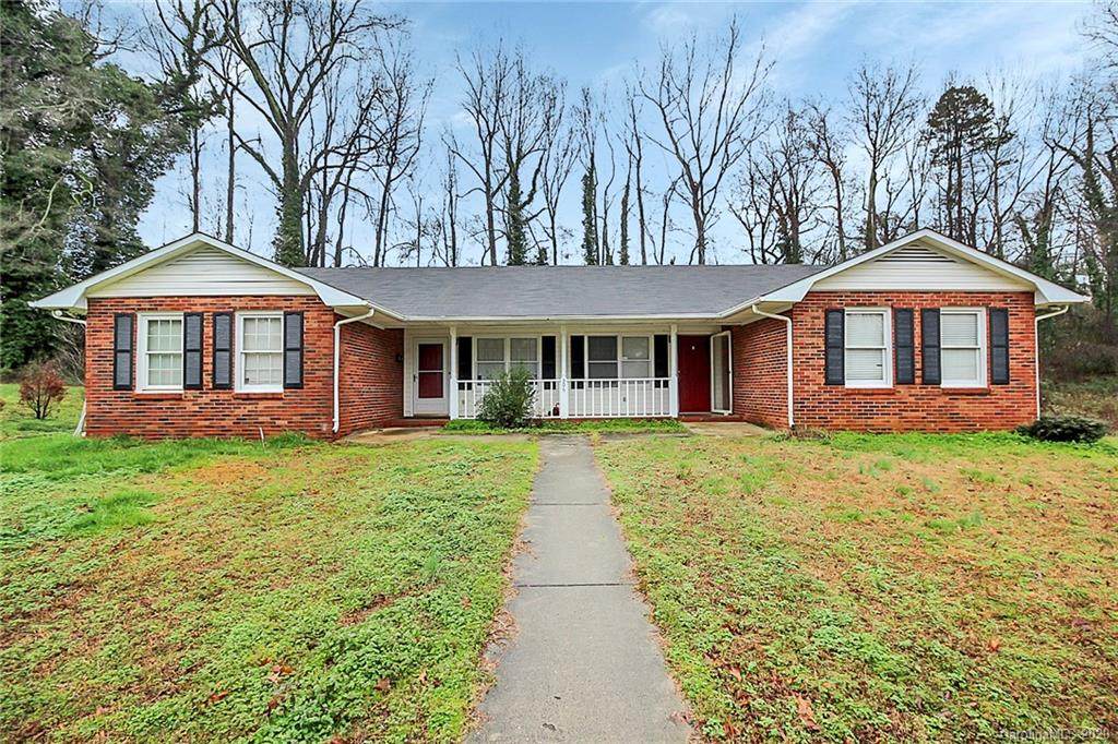306 Oak Street - Photo 1