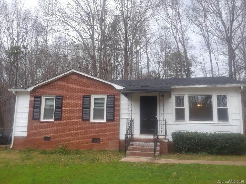 131 Hickory Lane - Photo 1