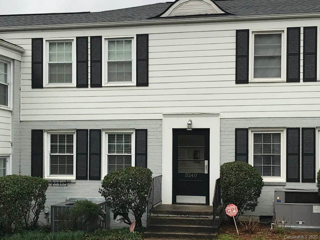 3240 Pinehurst Place - Photo 1