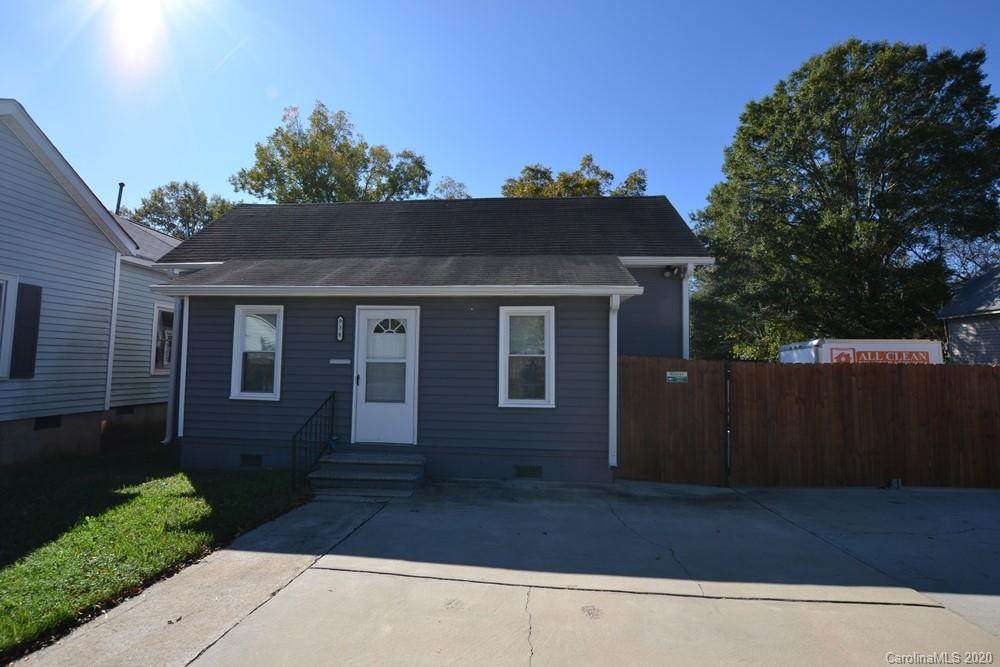938 White Street - Photo 1
