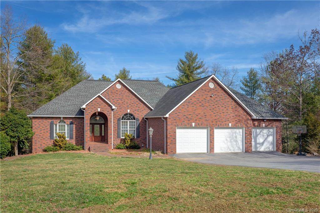 308 Springwood Drive - Photo 1