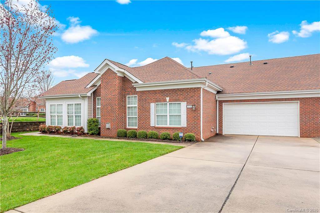 2134 Castle Court - Photo 1