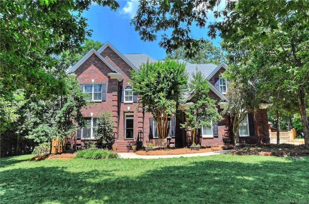 420 Woodlark Court - Photo 1