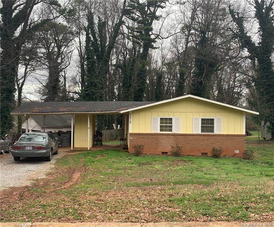 2812 Ravencroft Drive - Photo 1