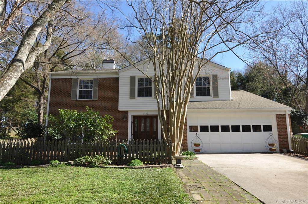 1932 Summerhill Drive - Photo 1