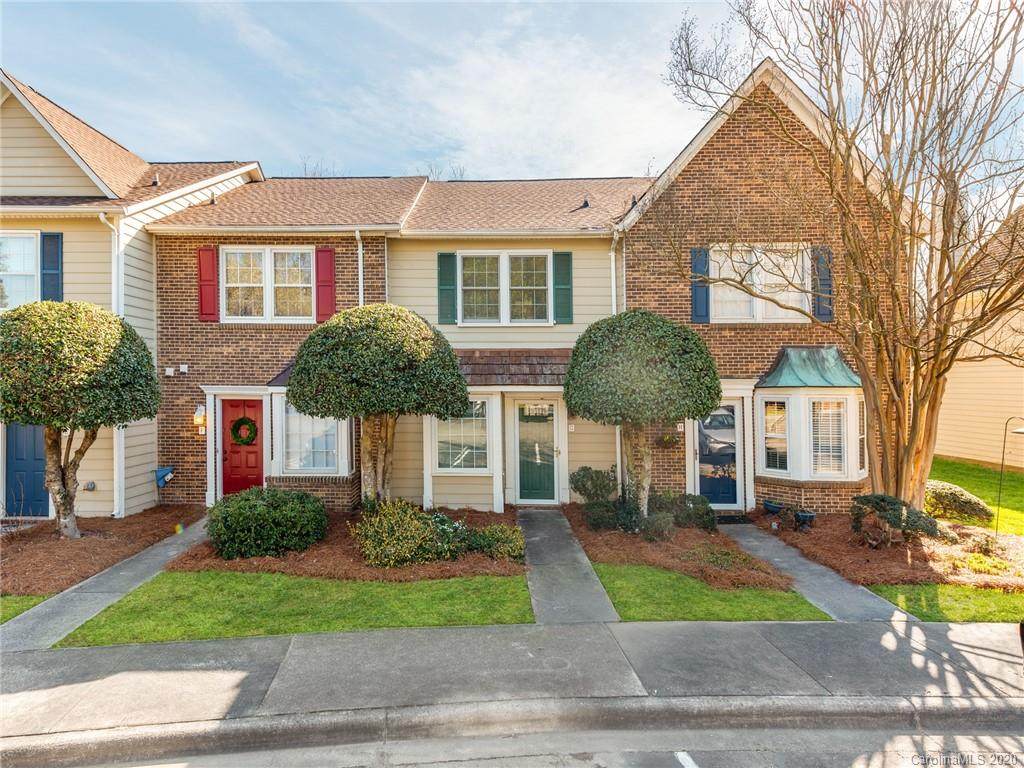 8217 Pineville Matthews Road - Photo 1