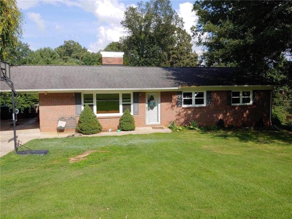 912 Ridgewood Drive - Photo 1
