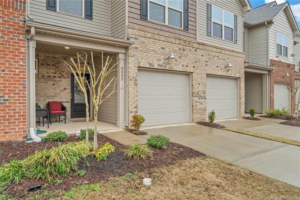 8005 Scarlet Oak Terrace - Photo 1