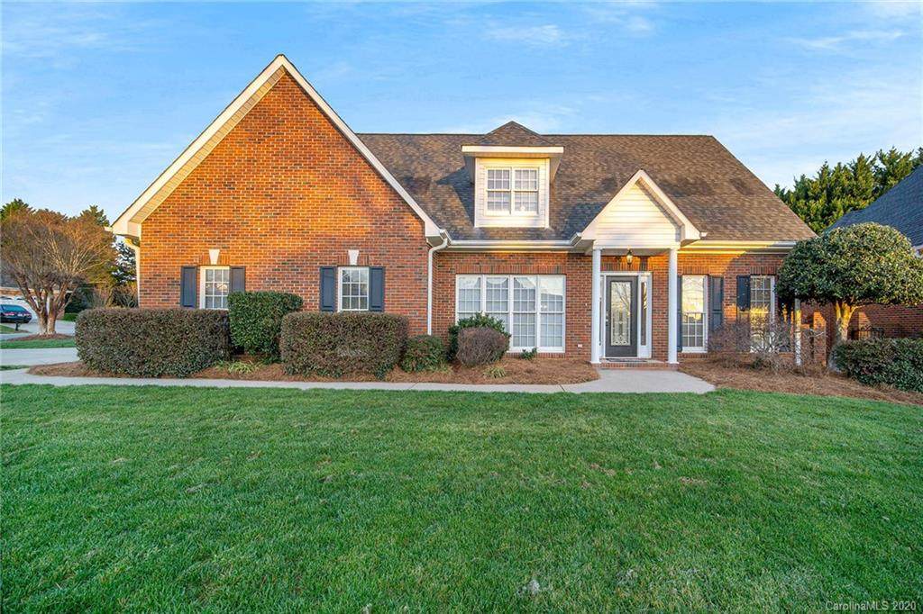 2107 Water Oak Lane - Photo 1