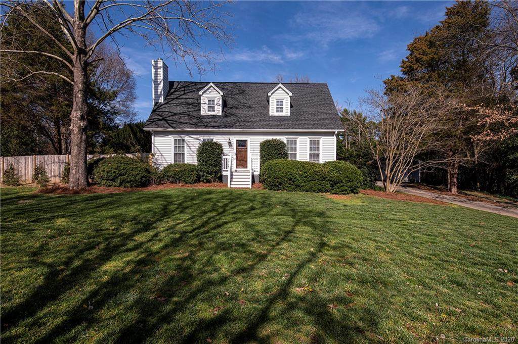 1648 Apple Tree Lane - Photo 1