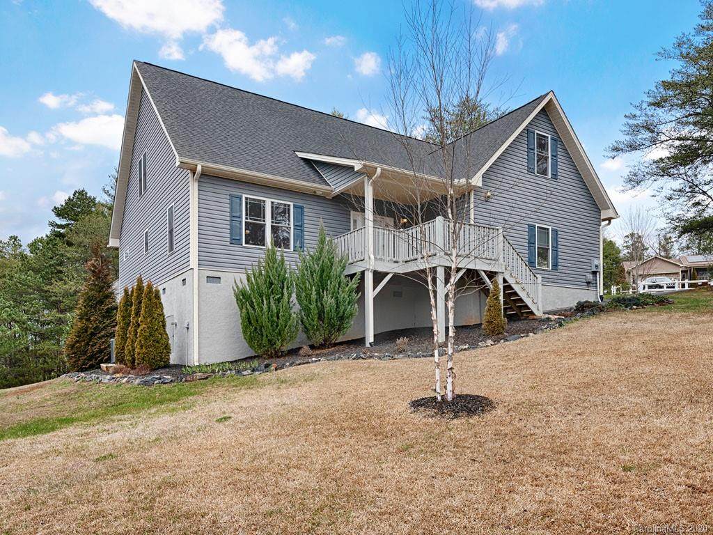 16 Lancaster Lane - Photo 1