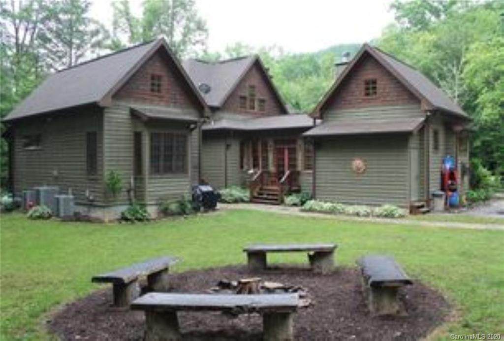 364 Mamies Way - Photo 1