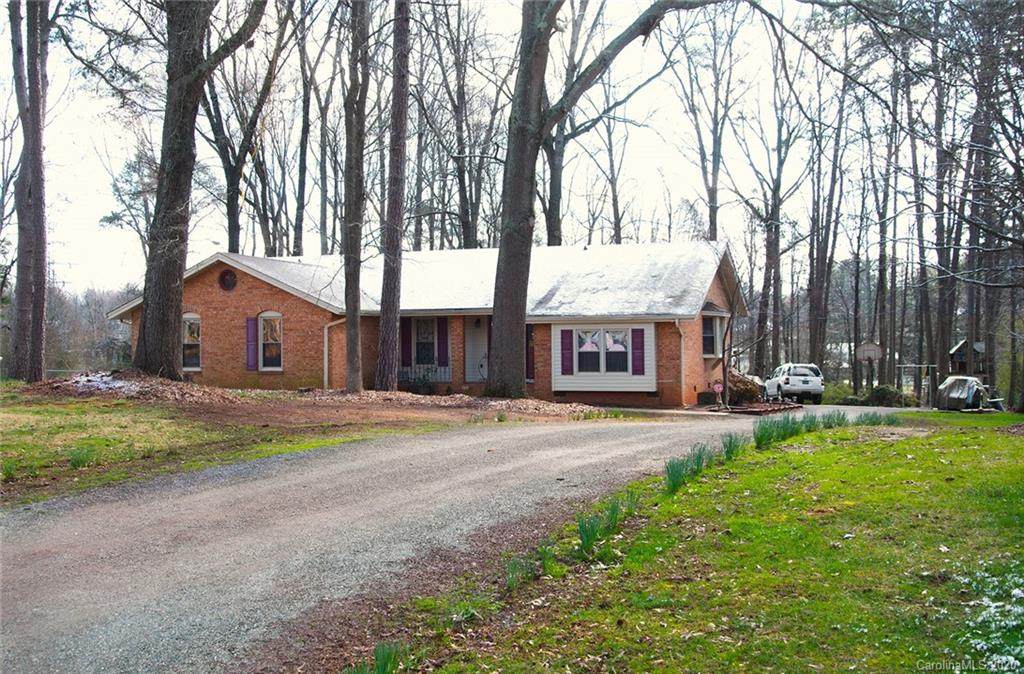 6942 Pine Lake Lane - Photo 1
