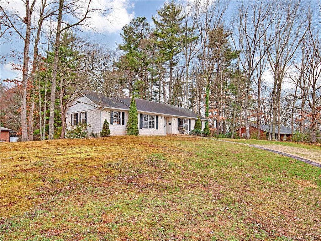 11 Highlander Road - Photo 1