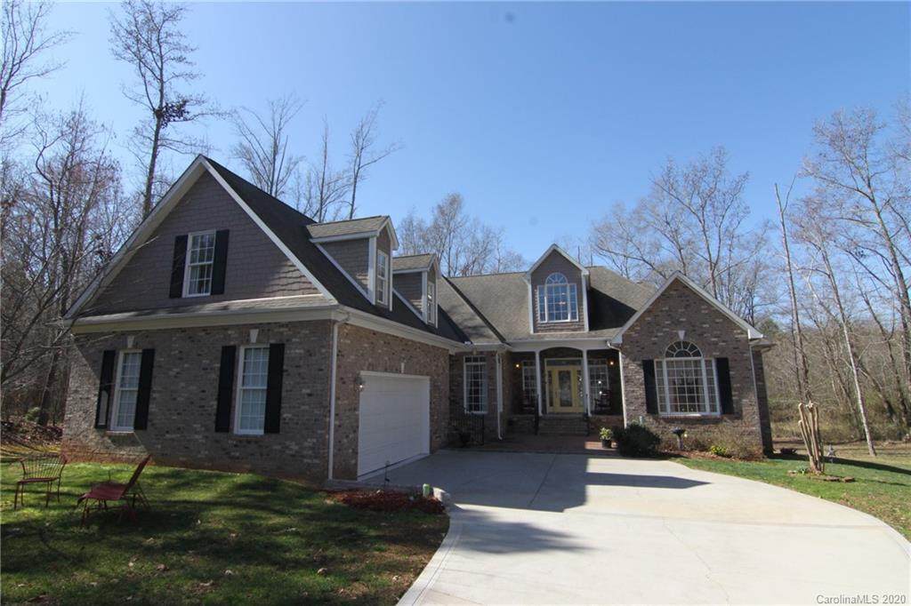 602 Toncin Avenue - Photo 1