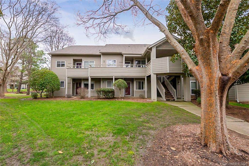2529 Stockbridge Drive - Photo 1