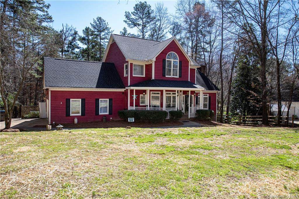 2252 Wedgewood Drive - Photo 1