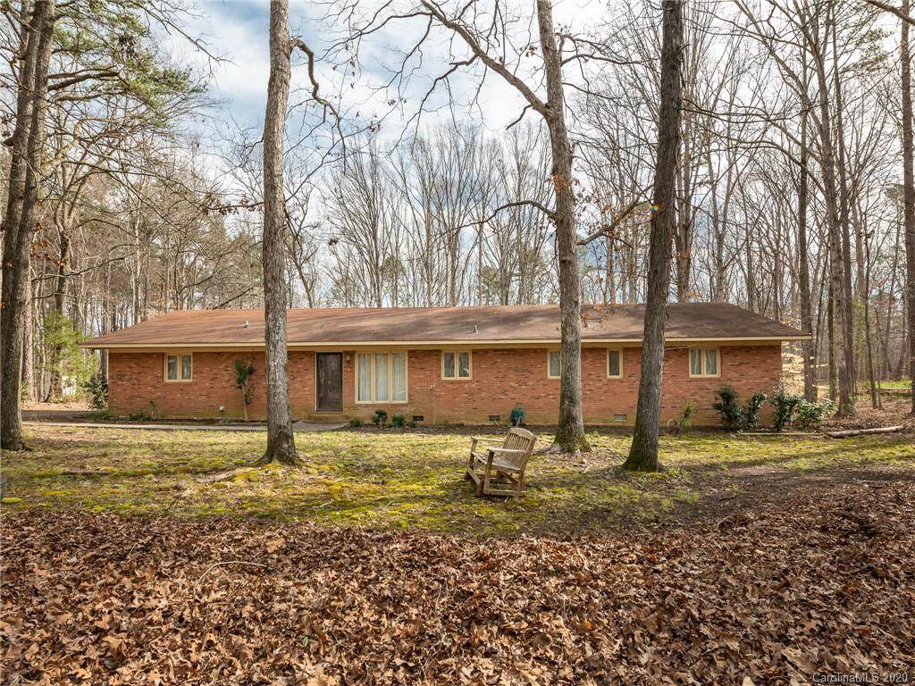 4709 Pioneer Lane - Photo 1