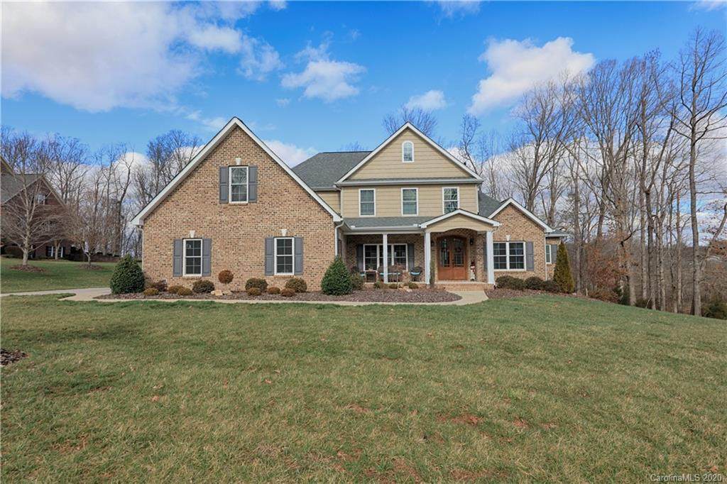 209 Cedar Lake Drive - Photo 1