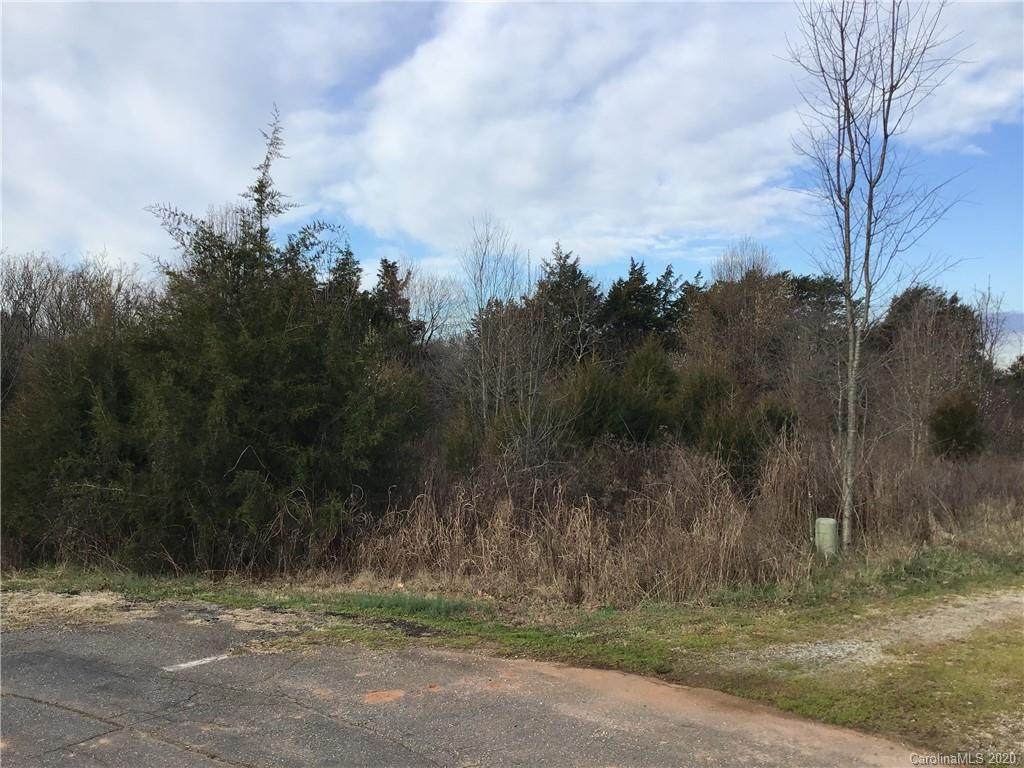127 Greenmont Drive - Photo 1