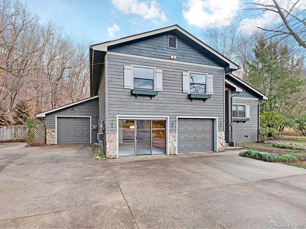 172 Clearwater Drive - Photo 1