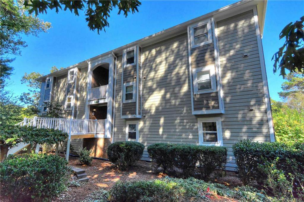 20347 Harborgate Court - Photo 1