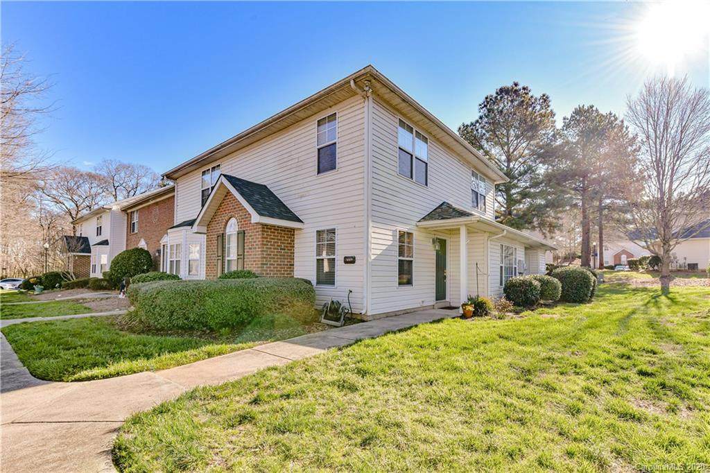 3676 Melrose Cottage Drive - Photo 1