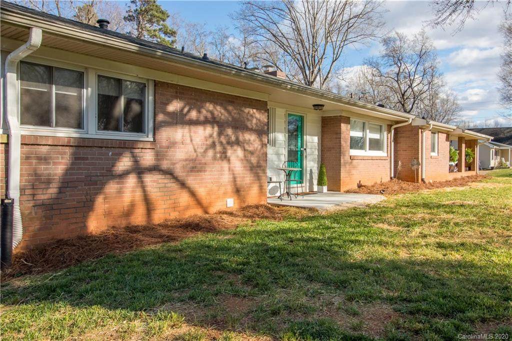 1816 Wildwood Road - Photo 1