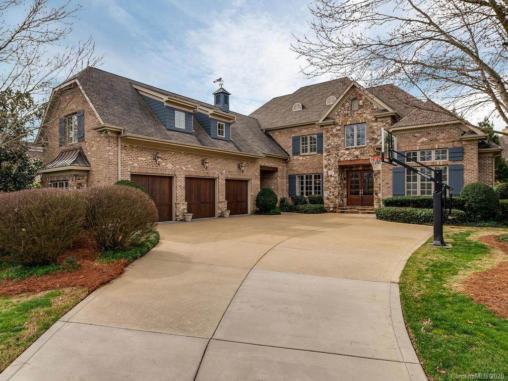 1504 Venetian Way Drive - Photo 1