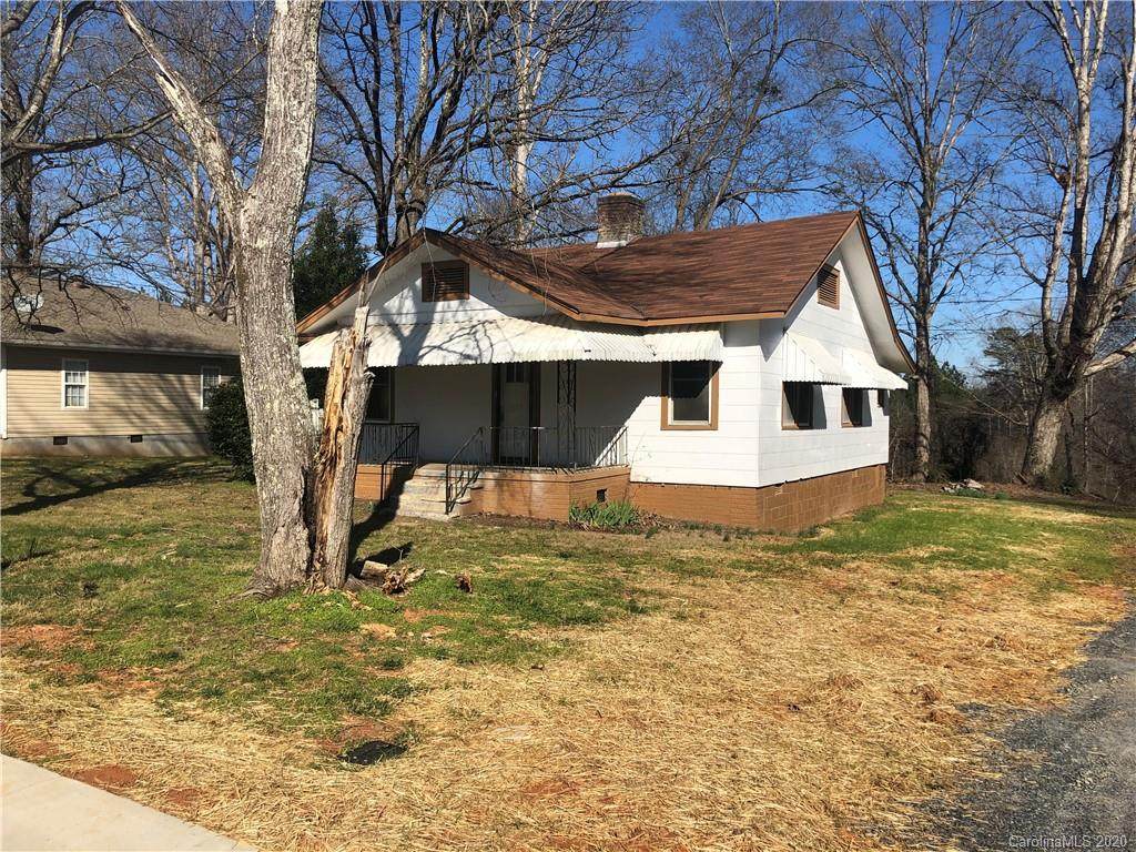 407 Lincoln Street - Photo 1